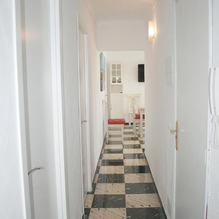 Fantastic, 100 meters from the beach - Two-Bedroom Apartment - 4