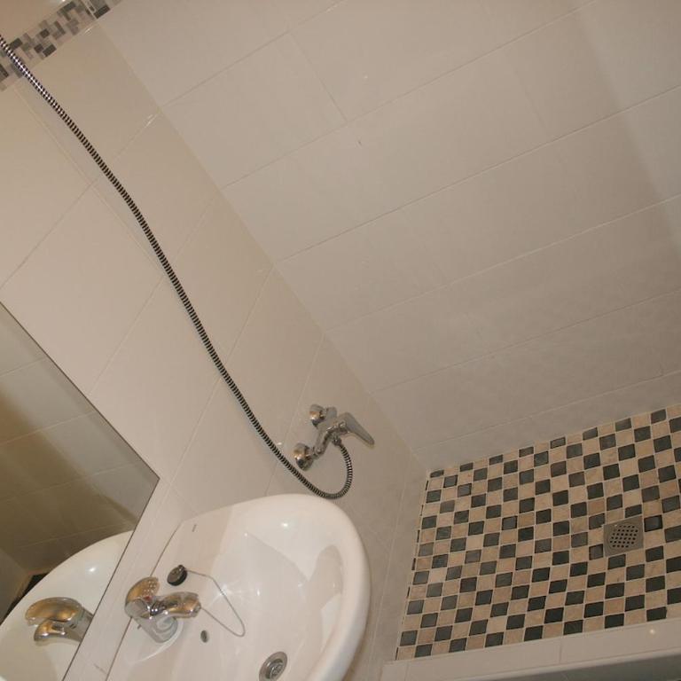 Fantastic, 100 meters from the beach - Two-Bedroom Apartment - 47