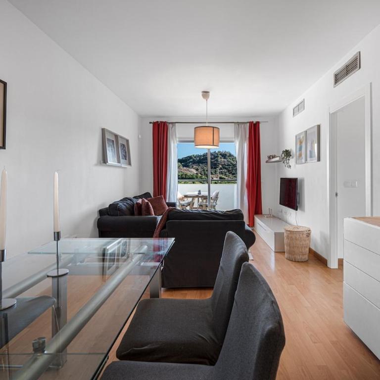 San Miguel - 2 Bed and 2 Bath - Miramar Shopping - Two-Bedroom Apartment - 4