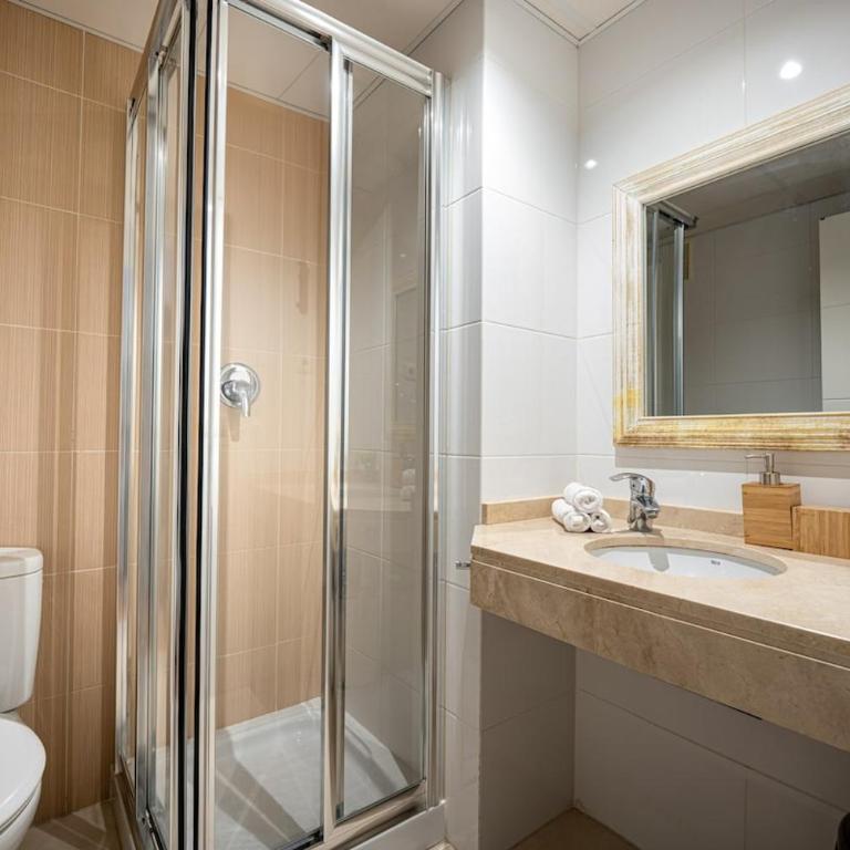 San Miguel - 2 Bed and 2 Bath - Miramar Shopping - Two-Bedroom Apartment - 21