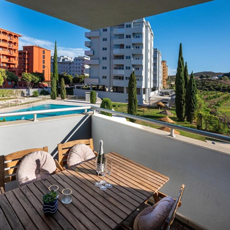 San Miguel - 2 Bed and 2 Bath - Miramar Shopping - Two-Bedroom Apartment - 30