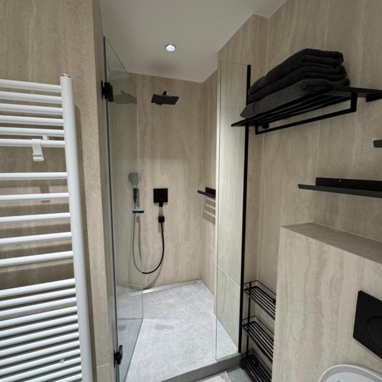 2 bedroom apartment renovated in the heart of Paris - Appartement 2 Chambres - 5