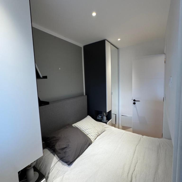 2 bedroom apartment renovated in the heart of Paris - Appartement 2 Chambres - 6