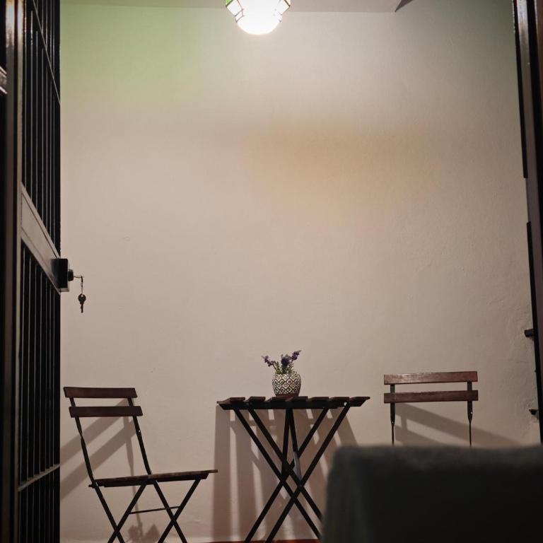 La Casita de Juana - Three-Bedroom House - 15