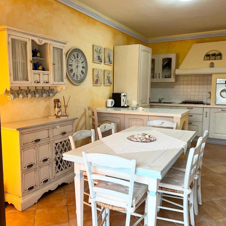 Casa Lala - Three-Bedroom Home - 17