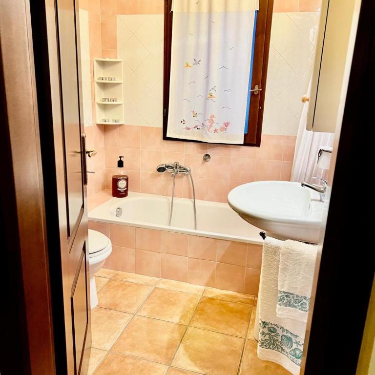 Casa Lala - Three-Bedroom Home - 8