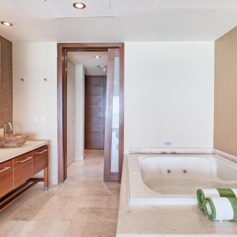 Encanto Living Three Bedroom Unit by Kivoya - Apartamento con vistas al mar - 20