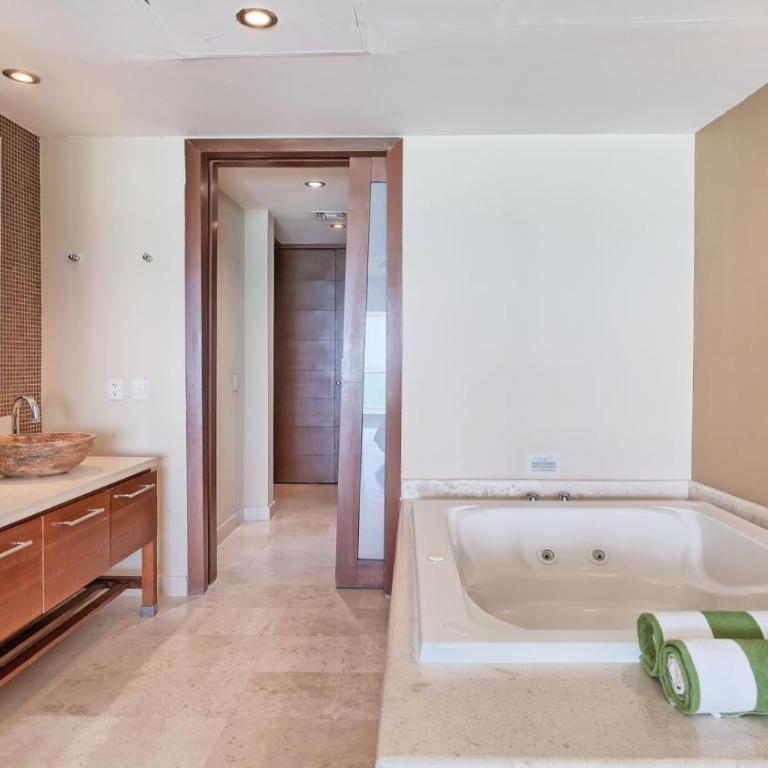 Encanto Living Three Bedroom Unit by Kivoya - Apartamento con vistas al mar - 32