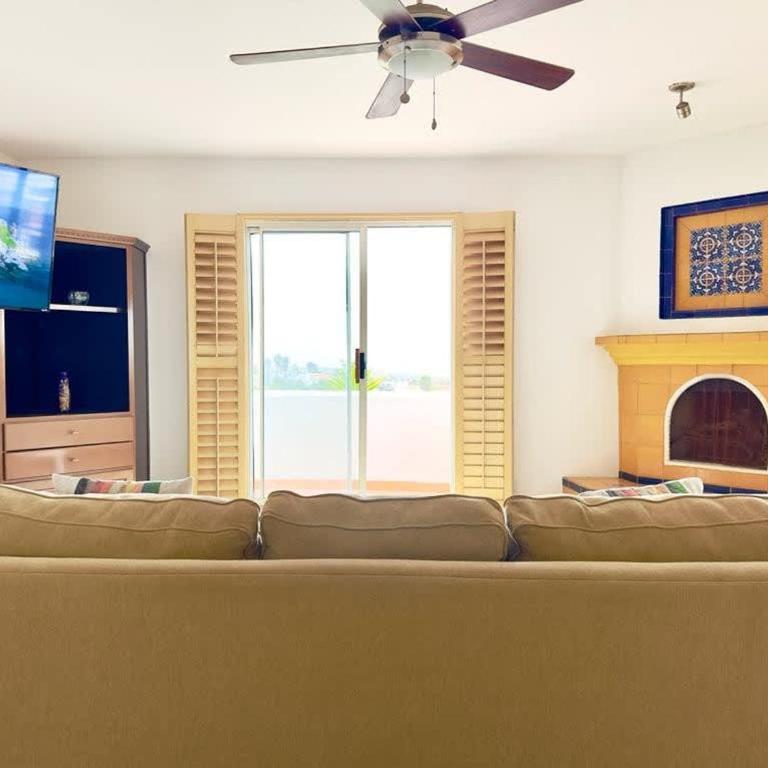 Real Del Mar Tijuana Apt for 2 guests - Apartment - 2