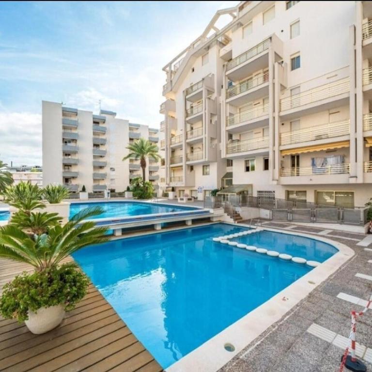 apartamento varias piscinas salida directa a la playa - Apartamento de 2 dormitorios - 9