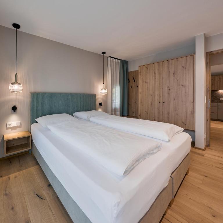 Art Residence Josefshof - Apartment mit 1 Schlafzimmer, Balkon und Bergblick - 9