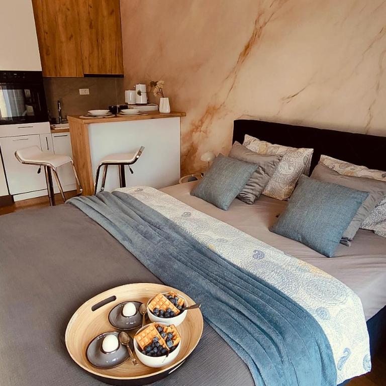 Residence - One-Bedroom Apartment - 14