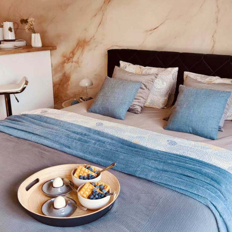 Residence - One-Bedroom Apartment - 18