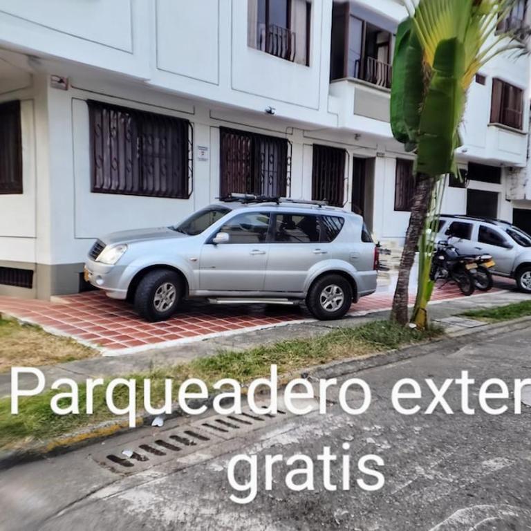 Lindo y Amplio apto al lado del parque del ingenio - Apartamento de 2 dormitorios - 8