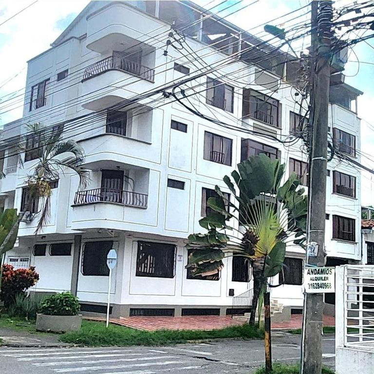 Lindo y Amplio apto al lado del parque del ingenio - Apartamento de 2 dormitorios - 7