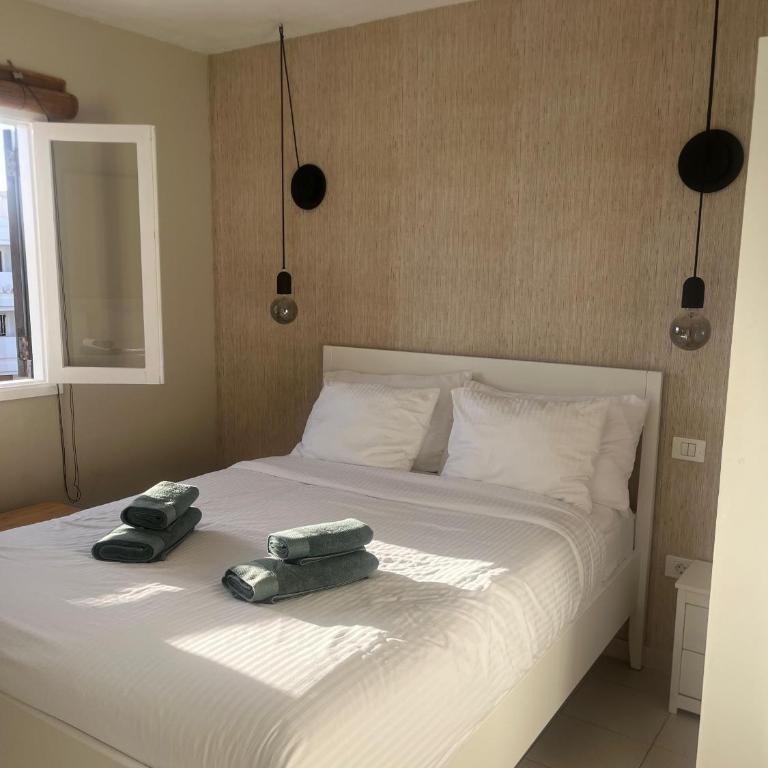 Yumbo Habitat - Two-Bedroom Standard Apartment - 12