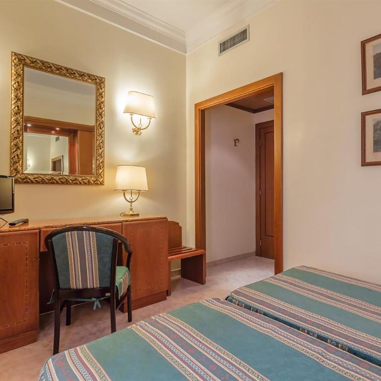 Raeli Hotel Luce - Camera Standard Matrimoniale/Doppia con Letti Singoli - 7