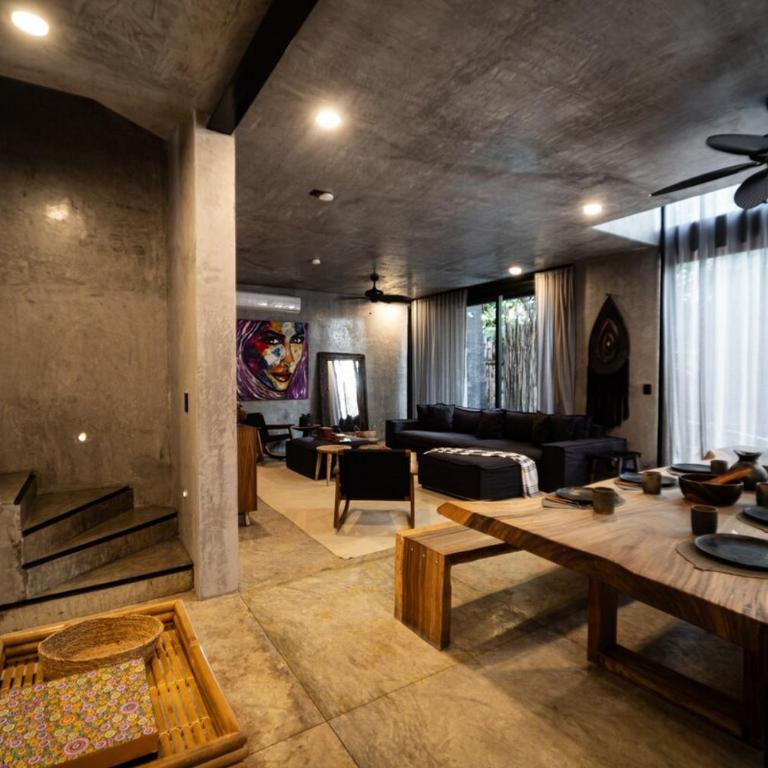 Spacious Luxury Villa, 3 Private Pools + Rooftop - Villa - 17