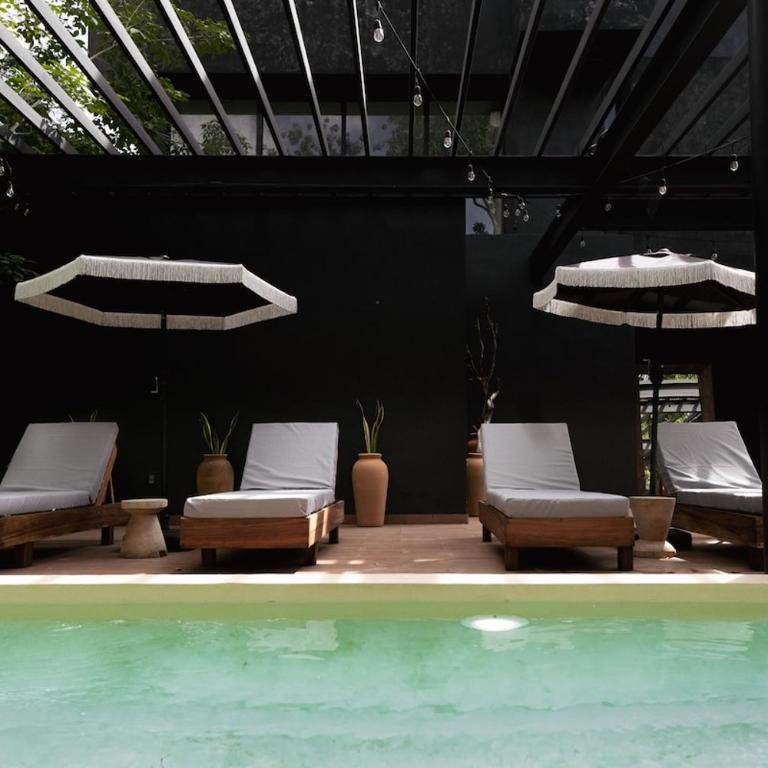 Spacious Luxury Villa, 3 Private Pools + Rooftop - Villa - 30