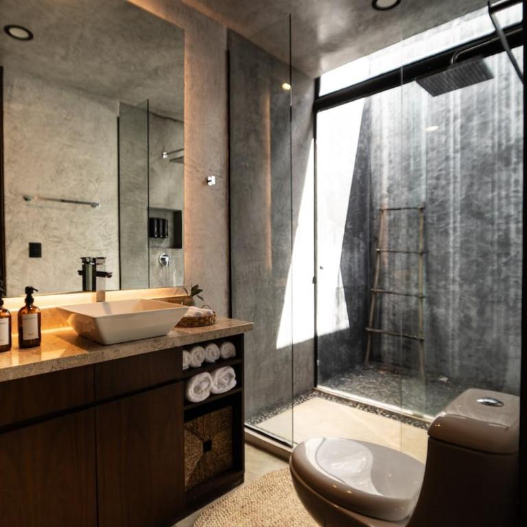 Spacious Luxury Villa, 3 Private Pools + Rooftop - Villa - 60