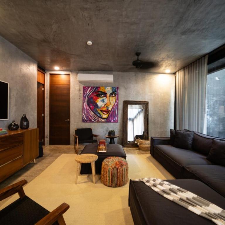 Spacious Luxury Villa, 3 Private Pools + Rooftop - Villa - 15