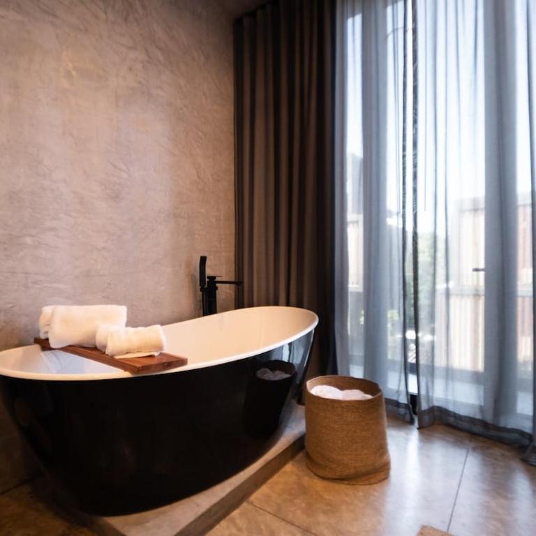 Spacious Luxury Villa, 3 Private Pools + Rooftop - Villa - 40