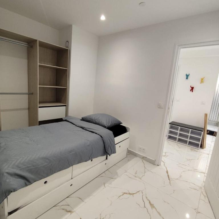 Cozy appartment downtown Nizza 2 Bedroom 1 min Beach 1 min tramway 10min airport air conditionner - Appartement 2 Chambres - 13