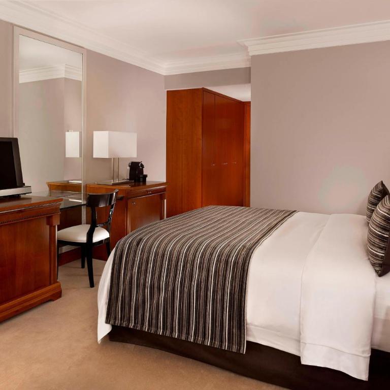 Hotel President Wilson, a Luxury Collection Hotel, Geneva - Chambre Lit King-Size ou Lits Jumeaux - Vue sur Ville - 5