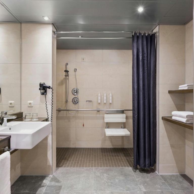 Courtyard by Marriott Linz - Standard Zimmer mit Kingsize-Bett - 6