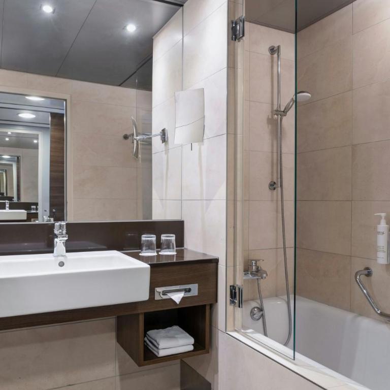 Courtyard by Marriott Linz - Deluxe Zimmer mit 2 Einzelbetten - 5