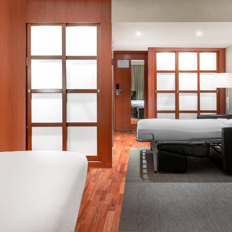 AC Hotel La Rioja by Marriott - Suite con cama extragrande y sofá cama - 11