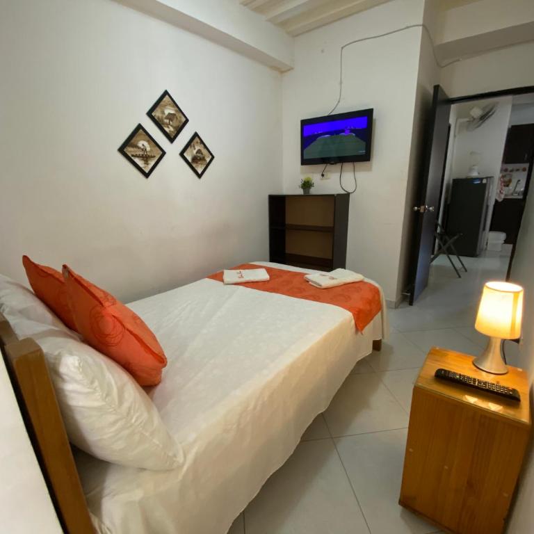 Casa Linda - Two-Bedroom Apartment - 3