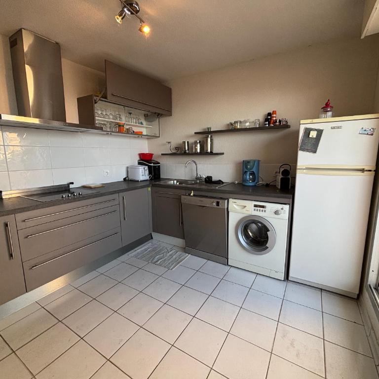 T4 en Front de Mer pour 6 pers avec Climatisation et Parking à Narbonne-Plage - FR-1-795-58 - Apartamento - 2