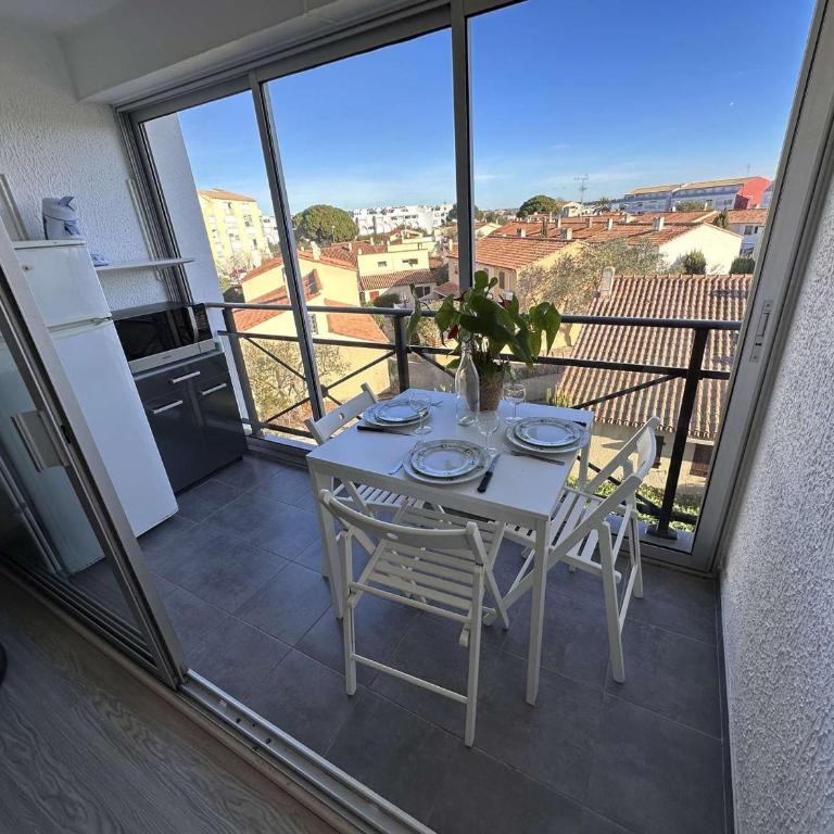 Studio cabine rénové 4 pers au Grau-du-Roi avec piscine et parking - FR-1-731-117 - Monolocale - 3