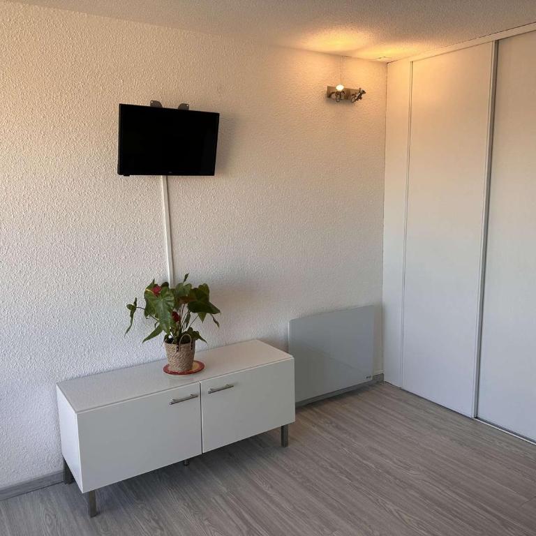 Studio cabine rénové 4 pers au Grau-du-Roi avec piscine et parking - FR-1-731-117 - Monolocale - 6