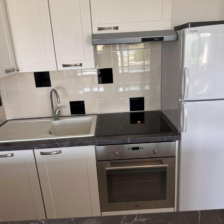 Appartement familial 6 pers à Port Camargue avec parking - FR-1-731-123 - Appartamento - 9