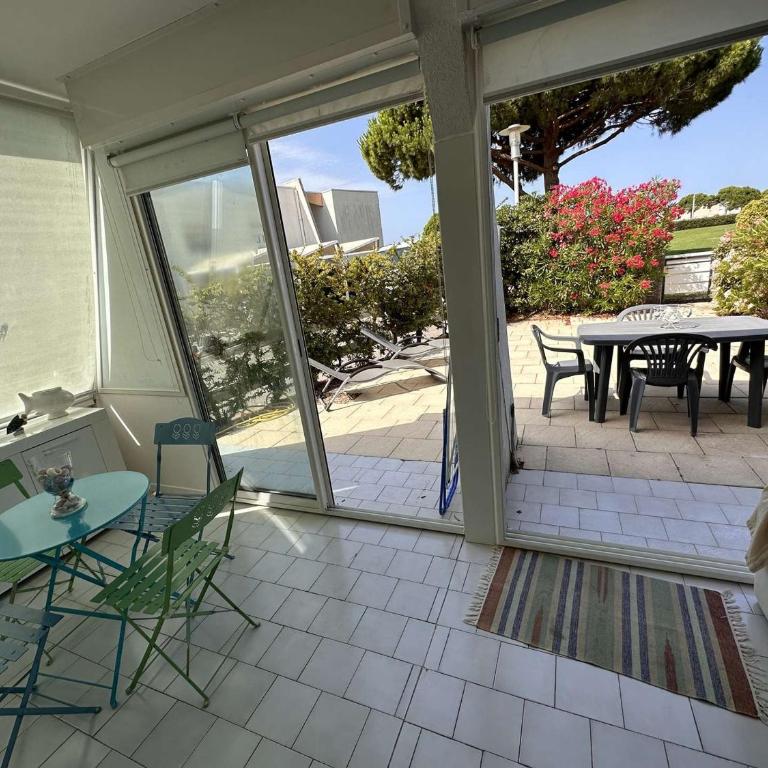 Appartement 3 pièces, terrasse privée, 6 personnes à Port Camargue - FR-1-731-120 - Apartment - 5