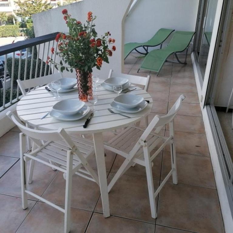 Bel Appartement 4 Pers avec Clim & Parking, Port Camargue - FR-1-731-119 - Apartment - 2