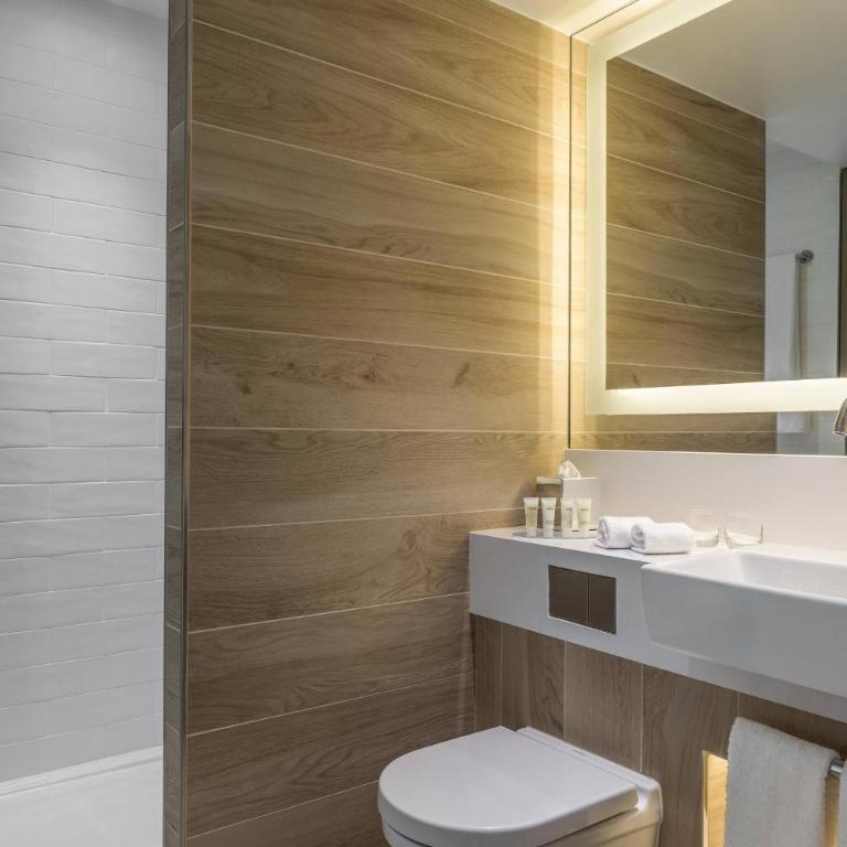 Courtyard by Marriott Paris Gare de Lyon - Chambre Lit King-Size - Vue sur Paris - 5
