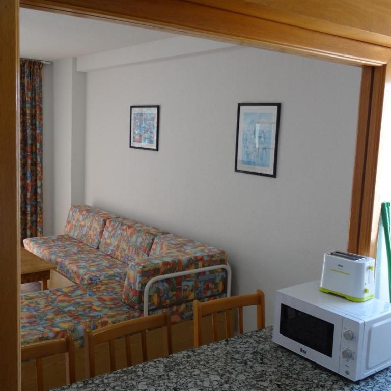 Apartamentos Beni-Beach - Apartamento de 2 dormitorios con vistas al mar (4-6 adultos) - 9