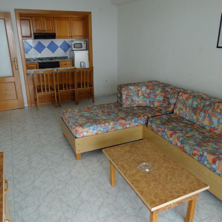 Apartamentos Beni-Beach - Apartamento de 2 dormitorios con vistas al mar (4-6 adultos) - 11
