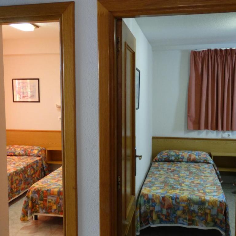 Apartamentos Beni-Beach - Apartamento de 3 dormitorios con vistas al mar (4-6 adultos) - 11