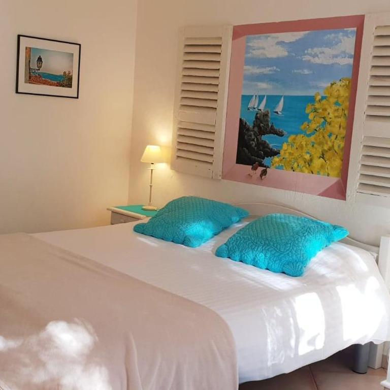 le Mas des Cigales - Chambre Double avec Salle de Bains Privative - 4
