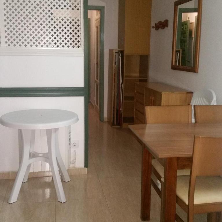 Apartaments Geminis - Studio with Terrace (2 Adults) - 9