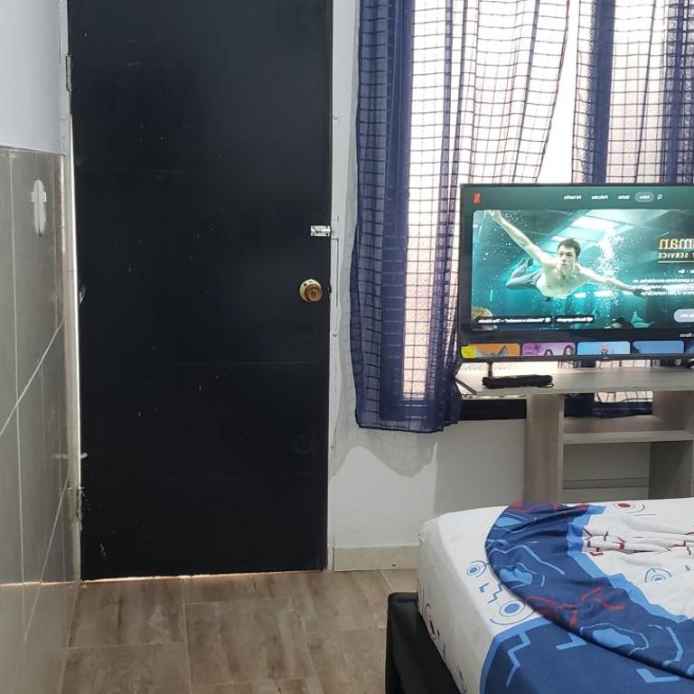Mom's house Colombia - Double Room with Private Bathroom - 10