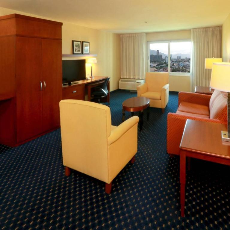 Courtyard Monterrey San Jeronimo - Suite with Two Double Beds and Sofa Bed - 6