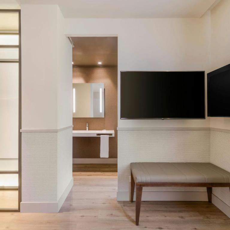 AC Hotel Los Vascos by Marriott - Standard, Guest room, 1 Queen - 13