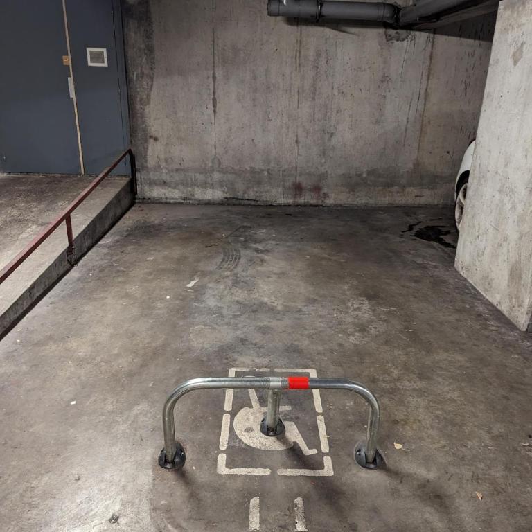 Le Garnier - Lyon 7 avec Balcon & Parking Inclus - Appartement 2 Chambres - 13