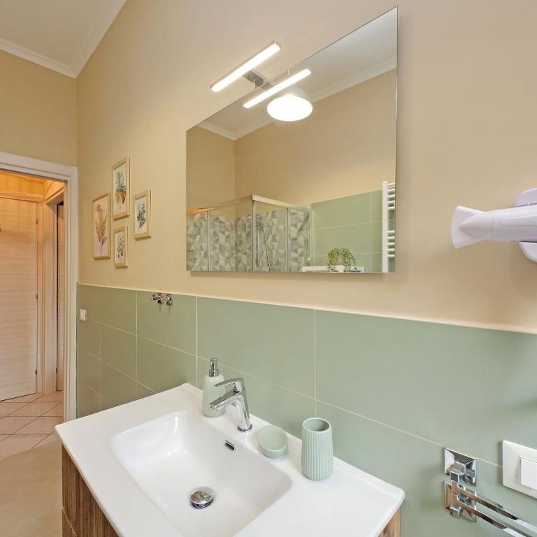 AIRPORT 10 Min PORTUNUS APARTMENT BY THE BEACH - Appartamento con 1 Camera da Letto - 24