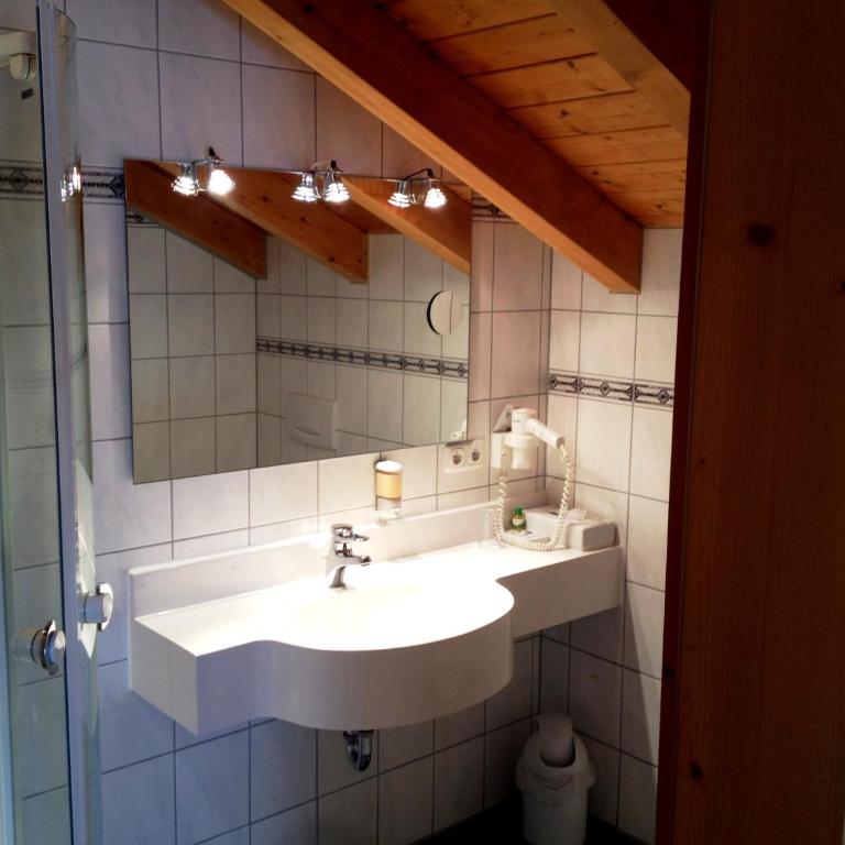 Kur- und Ferienhotel Haser - Comfort Doppelzimmer mit Balkon - 9